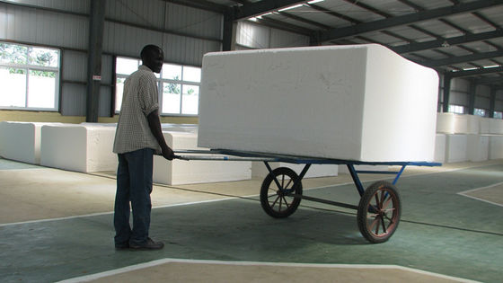 ポリウレタン泡注入装置 高圧PU泡化機 泡化高度1.0-1.25m